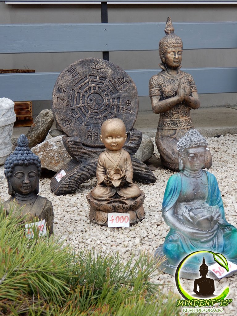 Mindent 'Is' kerti dekoráció 70